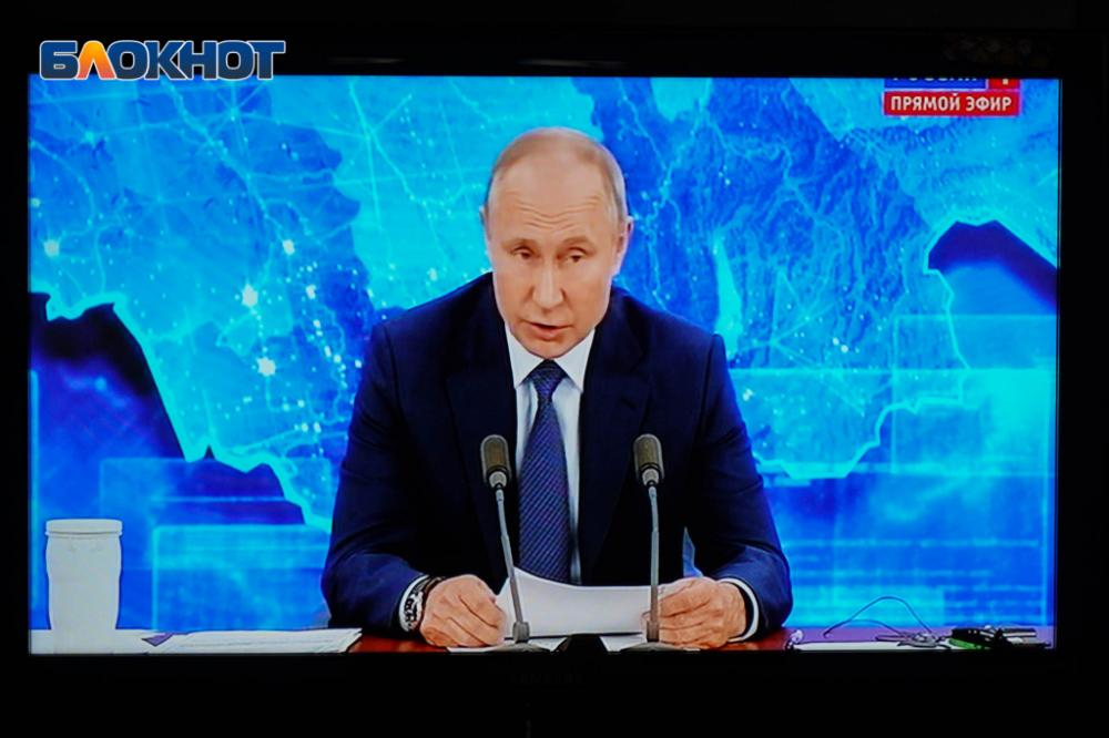 Волгоградские силовики и военные получат от Путина 15 000 рублей к сентябрьской зарплате Волгоградские силовики и военные получат от Путина 15 000 рублей к сентябрьской зарплате