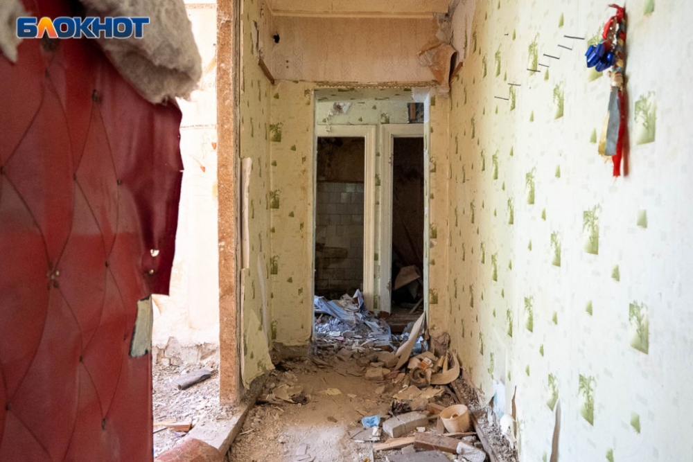 Чиновники Волгограда признали двухэтажный дом на улице Красногорской непригодным для проживания Чиновники Волгограда признали двухэтажный дом на улице Красногорской непригодным для проживания
