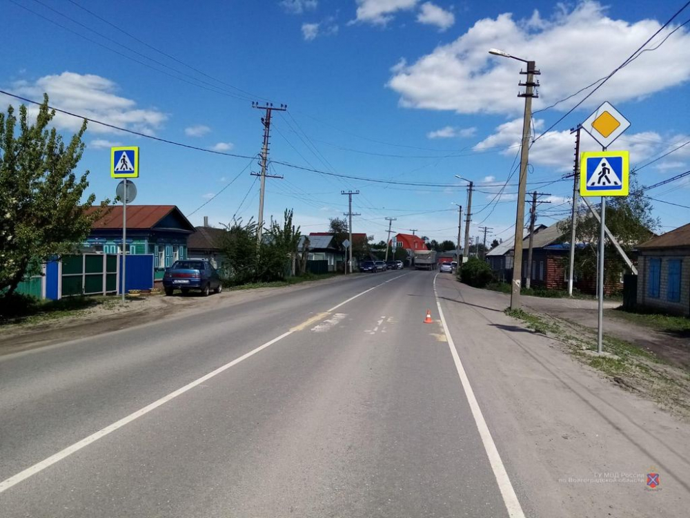 В Волгоградской области под колеса авто попали два ребенка В Волгоградской области под колеса авто попали два ребенка