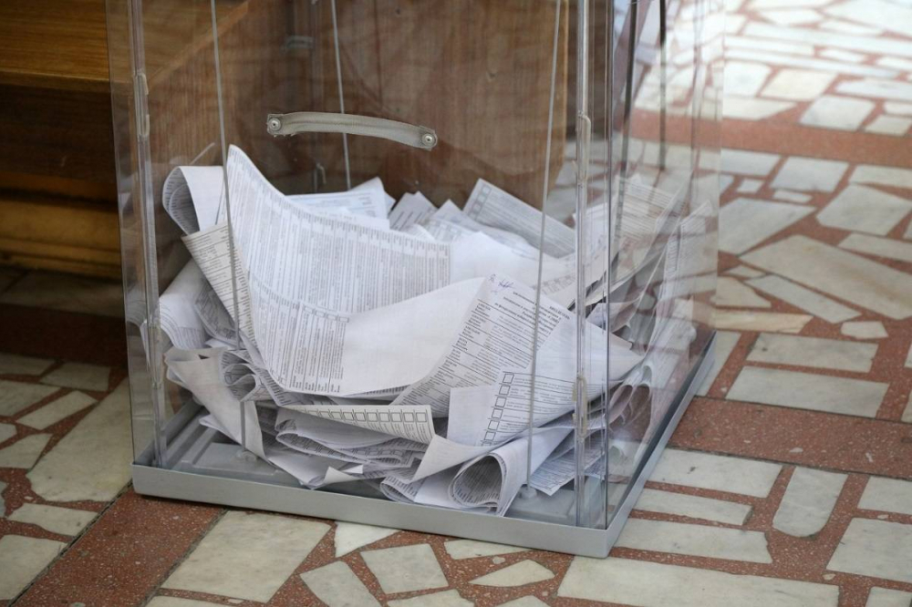 В Волгоградской области зафиксировали десятки нарушений на праймериз «Единой России» В Волгоградской области зафиксировали десятки нарушений на праймериз «Единой России»