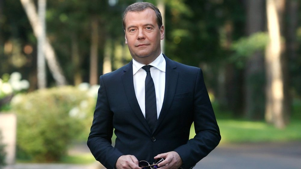 Дмитрий Медведев запустил новый комплекс на НПЗ «Лукойл» Дмитрий Медведев запустил новый комплекс на НПЗ «Лукойл»