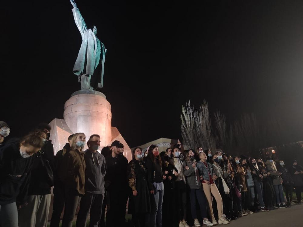В Волгоградской области «Единая Россия» запретила серийные одиночные пикеты накануне выборов в Госдуму В Волгоградской области «Единая Россия» запретила серийные одиночные пикеты накануне выборов в Госдуму