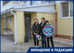 Администрация Волгограда выселяет мать с двумя детьми из комнаты в общежитии Администрация Волгограда выселяет мать с двумя детьми из комнаты в общежитии