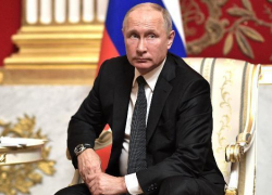 Председатель Общественной палаты Волгоградской области обокрала президента России Владимира Путина Председатель Общественной палаты Волгоградской области обокрала президента России Владимира Путина