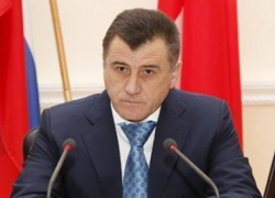 Сергей Боженов укрепляет позиции Сергей Боженов укрепляет позиции