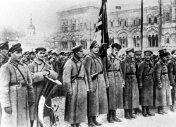 Календарь: 15 января 1918 год – в Царицыне началось формирование Красной армии Календарь: 15 января 1918 год – в Царицыне началось формирование Красной армии