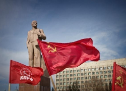Волгоградские коммунисты сформировали первую тройку предвыборного списка Волгоградские коммунисты сформировали первую тройку предвыборного списка