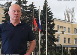 Виталий Лихачев первым в Волгограде сдал документы в комиссию по выборам главы города Виталий Лихачев первым в Волгограде сдал документы в комиссию по выборам главы города