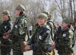 В Волгограде поиграли в «Зарницу» В Волгограде поиграли в «Зарницу»