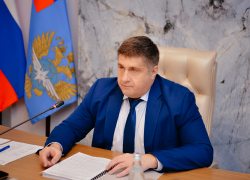 Глава Росавтодора решил испытать на себе пробку Волжской ГЭС Глава Росавтодора решил испытать на себе пробку Волжской ГЭС