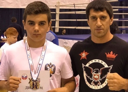 12-летний волгоградец стал первым в Анапе по рукопашному бою 12-летний волгоградец стал первым в Анапе по рукопашному бою