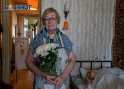 До 100 лет выходила в магазин и гуляла с подругами: главная долгожительница Волгограда отметила 108-летие До 100 лет выходила в магазин и гуляла с подругами: главная долгожительница Волгограда отметила 108-летие