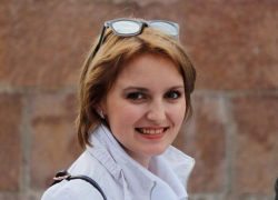 Волгоградская певица Анна Артамонова скончалась из-за врачебной ошибки Волгоградская певица Анна Артамонова скончалась из-за врачебной ошибки