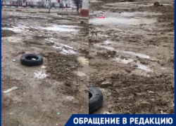Мы скоро будем как обезьяны через лужи прыгать, - жительница поселка ГЭС в Волгограде Мы скоро будем как обезьяны через лужи прыгать, - жительница поселка ГЭС в Волгограде