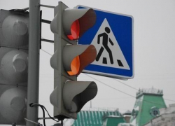 В Волгограде за день до Нового года под колеса авто попали два пешехода В Волгограде за день до Нового года под колеса авто попали два пешехода