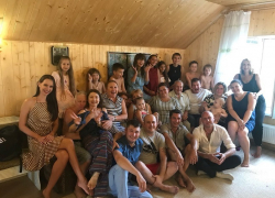Родные и близкие поздравляют Надежду и Евгения Чупеевых с золотой свадьбой Родные и близкие поздравляют Надежду и Евгения Чупеевых с золотой свадьбой