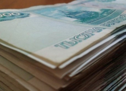 В Волгограде воры вытащили из иномарки торгового представителя 400 тысяч рублей В Волгограде воры вытащили из иномарки торгового представителя 400 тысяч рублей
