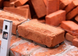 Застройщик обвиняет чиновников в создании препятствий при строительстве жилья для переселенцев под Волгоградом Застройщик обвиняет чиновников в создании препятствий при строительстве жилья для переселенцев под Волгоградом