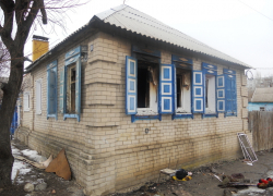 Утром 20 февраля на пожарах в Волгограде 1 погиб, 1 пострадал Утром 20 февраля на пожарах в Волгограде 1 погиб, 1 пострадал