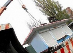 В Красноармейской районе снесли незаконную торговую точку В Красноармейской районе снесли незаконную торговую точку