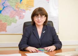 Волгоградская профсоюзница Татьяна Гензе приобрела именной ежедневник стоимостью в несколько тысяч рублей Волгоградская профсоюзница Татьяна Гензе приобрела именной ежедневник стоимостью в несколько тысяч рублей