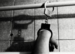 В Волгограде на полицейского, который избил подозреваемого, завели дело В Волгограде на полицейского, который избил подозреваемого, завели дело