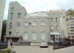 Гостиницы, автосалоны, цеха, бизнес-центры: в Волгограде массово распродаётся бизнес Гостиницы, автосалоны, цеха, бизнес-центры: в Волгограде массово распродаётся бизнес