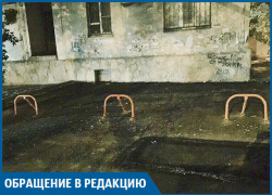 Из-за «индивидуальных мест» для парковки во двор не может въехать «скорая», – волгоградка Из-за «индивидуальных мест» для парковки во двор не может въехать «скорая», – волгоградка