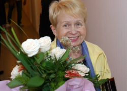 Календарь: 9 ноября – День рождения композитора Александры Пахмутовой Календарь: 9 ноября – День рождения композитора Александры Пахмутовой