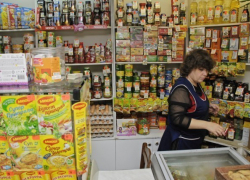 Розыск: в Волгограде парень в спортивном костюме ограбил магазин Розыск: в Волгограде парень в спортивном костюме ограбил магазин