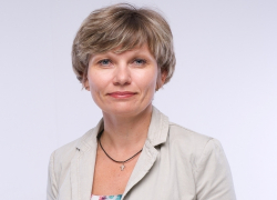 Анна Жаркова: «Проблемы ветеранов – наши проблемы» Анна Жаркова: «Проблемы ветеранов – наши проблемы»