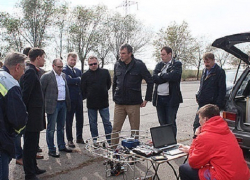 Под Волгоградом начались испытания первого в мире робота для диагностики линий электропередач Под Волгоградом начались испытания первого в мире робота для диагностики линий электропередач