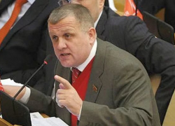 Волгоградский депутат-единоросс пригрозил надрать задницу первому заместителю Геннадия Зюганова Волгоградский депутат-единоросс пригрозил надрать задницу первому заместителю Геннадия Зюганова
