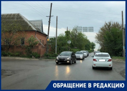 Светофор на Ангарском странный предмет: вроде бы есть, а вроде бы нет, - волгоградка об обещании администрации Светофор на Ангарском странный предмет: вроде бы есть, а вроде бы нет, - волгоградка об обещании администрации