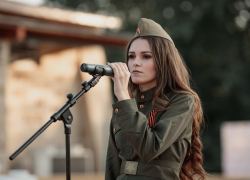 Финал конкурса "Мисс Блокнот Волгоград-2018": красотка на сцене пережила Великую Отечественную и забыла даты Финал конкурса "Мисс Блокнот Волгоград-2018": красотка на сцене пережила Великую Отечественную и забыла даты