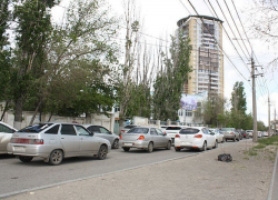 В центре Волгограда закрывают улицу Балонина В центре Волгограда закрывают улицу Балонина