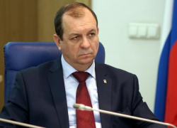 Вице – спикер Волгоградской облдумы оказался владельцем 19 банковских счетов Вице – спикер Волгоградской облдумы оказался владельцем 19 банковских счетов