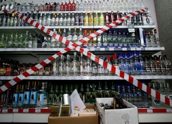 Волгоградскую «Покупочку» лишают лицензии на продажу алкоголя Волгоградскую «Покупочку» лишают лицензии на продажу алкоголя