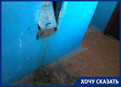 Общежитие с одной большой «мусоркой» в Тракторозаводском районе показал волгоградец Общежитие с одной большой «мусоркой» в Тракторозаводском районе показал волгоградец