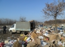 Под Волгоградом на закрытую свалку незаконно выкидывали мусор Под Волгоградом на закрытую свалку незаконно выкидывали мусор