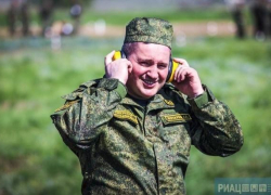 Жители Волгограда против избрания губернатора Андрея Бочарова на второй срок Жители Волгограда против избрания губернатора Андрея Бочарова на второй срок