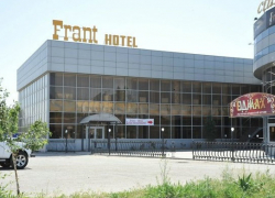 В антисанитарных условиях кормили гостей ресторана Frant'Эль Palace в Волгограде В антисанитарных условиях кормили гостей ресторана Frant'Эль Palace в Волгограде
