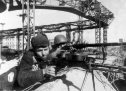 25 августа 1942 года - Сталинград объявлен на осадном положении 25 августа 1942 года - Сталинград объявлен на осадном положении