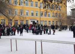В Волгограде на карантин закрыты 95 классов в 20 школах В Волгограде на карантин закрыты 95 классов в 20 школах