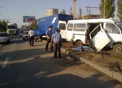 В Волгограде в результате ДТП скончалась пассажирка маршрутки В Волгограде в результате ДТП скончалась пассажирка маршрутки