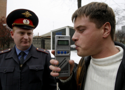 Всего за день в Волгограде поймали 56 пьяных водителей за рулем Всего за день в Волгограде поймали 56 пьяных водителей за рулем