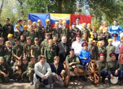 Под Волгоградом открылся военно-патриотический казачьей лагерь Под Волгоградом открылся военно-патриотический казачьей лагерь