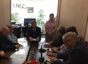 Руководителем районной больницы в Волгоградской области назначена молодая врач-офтальмолог Руководителем районной больницы в Волгоградской области назначена молодая врач-офтальмолог
