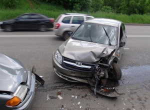 Пьяный водитель Lada устроил массовое ДТП с маршруткой под Волгоградом Пьяный водитель Lada устроил массовое ДТП с маршруткой под Волгоградом