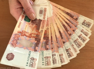 Волгоградцы больше всех верят в силу «счастливых долларов» Волгоградцы больше всех верят в силу «счастливых долларов»